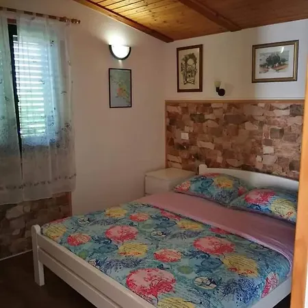 M&r Apartment